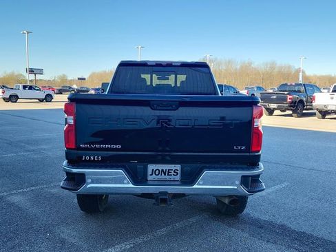 Used 2023 Chevrolet Silverado 2500 LTZ w/ LTZ Convenience Package image 6