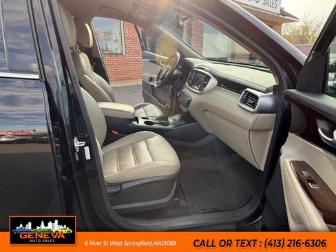 Used 2017 Kia Sorento LX w/ LX Convenience Package AWD/4WD image 10