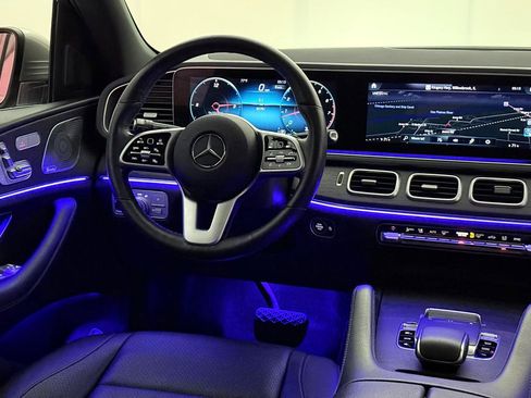 Used 2020 Mercedes-Benz GLE 350 4MATIC w/ Premium Package image 29