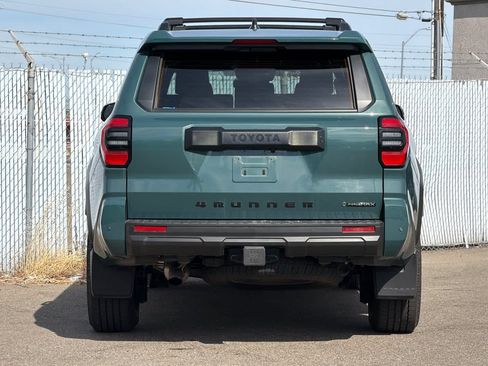 Used 2025 Toyota 4Runner TRD Off-Road AWD/4WD image 4