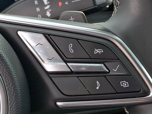 Used 2025 Buick Envision Preferred AWD/4WD image 22