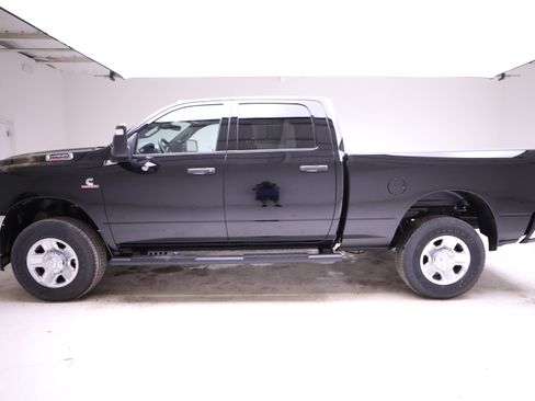 New 2026 RAM 2500 Tradesman AWD/4WD image 2