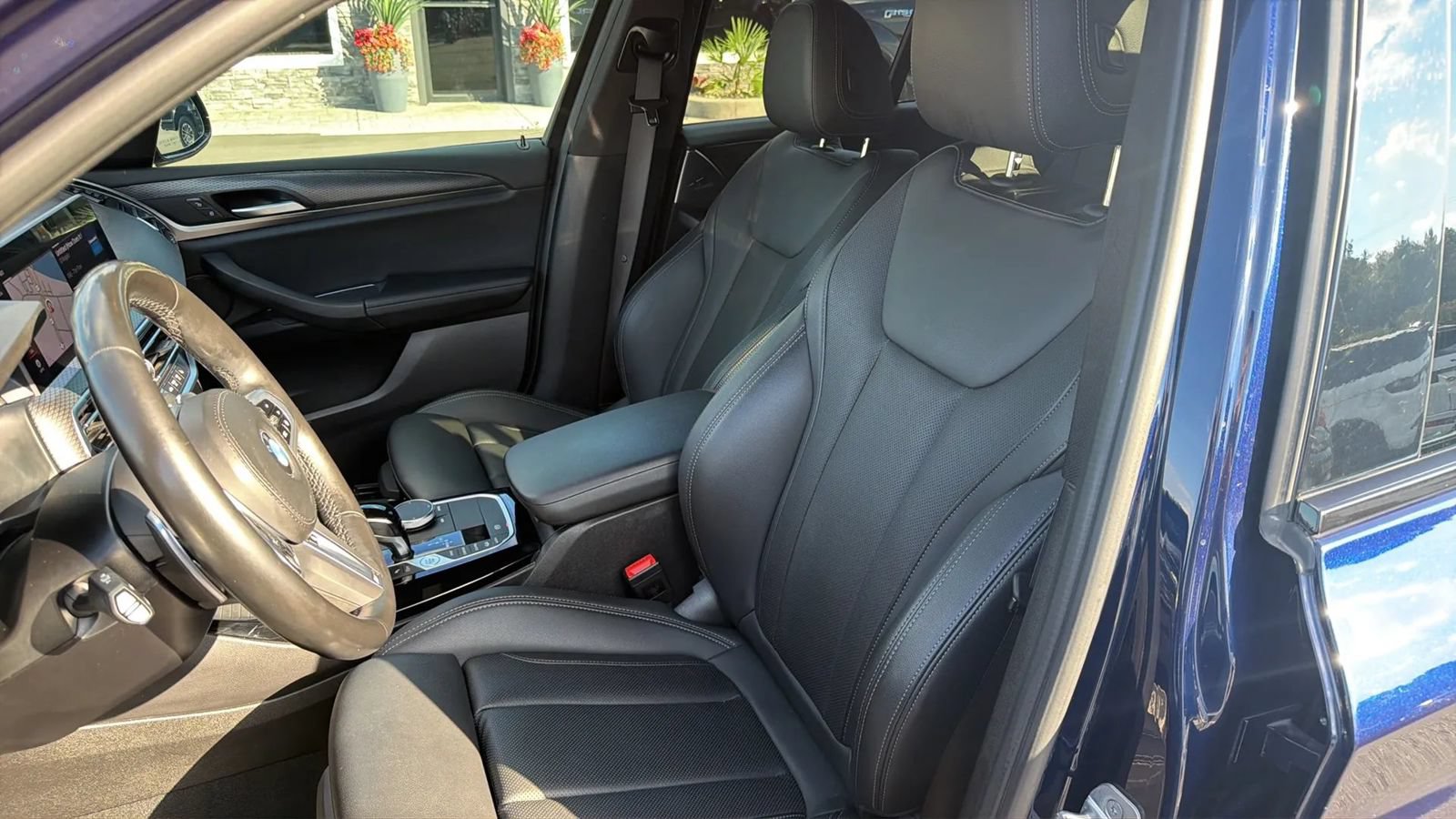 Used 2022 BMW X3 xDrive30i w/ M Sport Package 2 AWD/4WD image 10