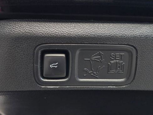 Used 2021 Ford Expedition Max XLT image 8