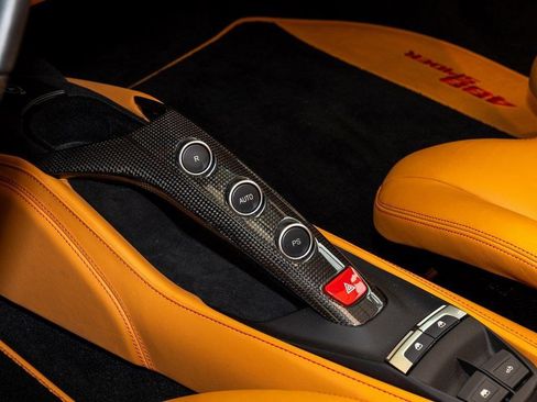 Used 2019 Ferrari 488 Spider image 31