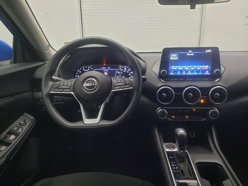 Used 2025 Nissan Sentra SV FWD image 22