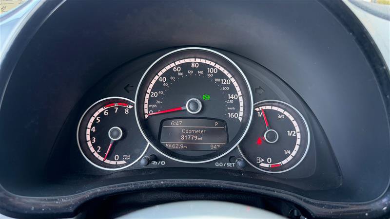 Used 2015 Volkswagen Beetle 1.8T Classic FWD image 21