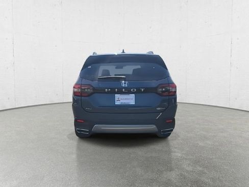 New 2026 Honda Pilot Touring image 8