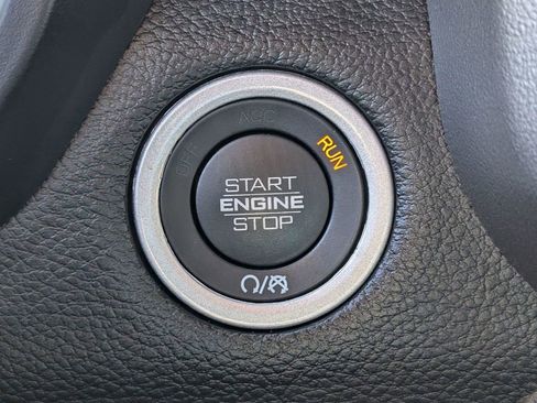 Used 2024 RAM 1500 Laramie image 38