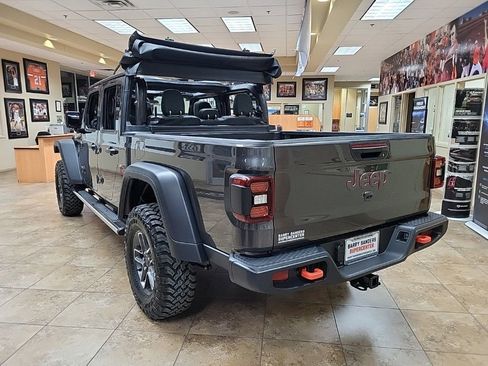 New 2025 Jeep Gladiator Mojave image 5