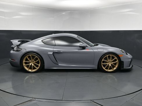 Used 2023 Porsche 718 Cayman GT4 RWD image 11