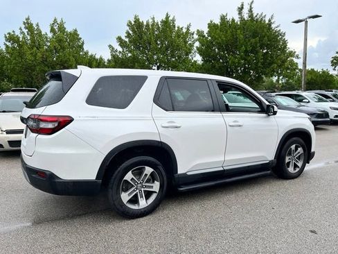 Used 2023 Honda Pilot EX-L image 5