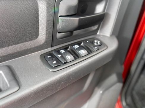 Used 2012 RAM 1500 ST w/ SXT Appearance Group image 21