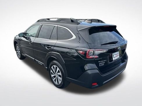 Used 2024 Subaru Outback Premium AWD/4WD image 4