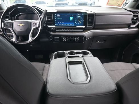 Used 2024 Chevrolet Silverado 3500 LT image 39