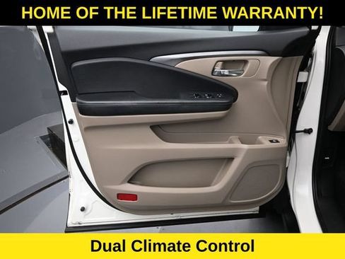 Used 2016 Honda Pilot EX image 11