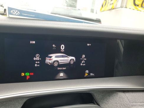 New 2026 Volkswagen Tiguan S FWD image 24