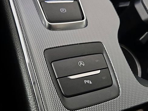 Certified 2021 Ford Edge Titanium image 27