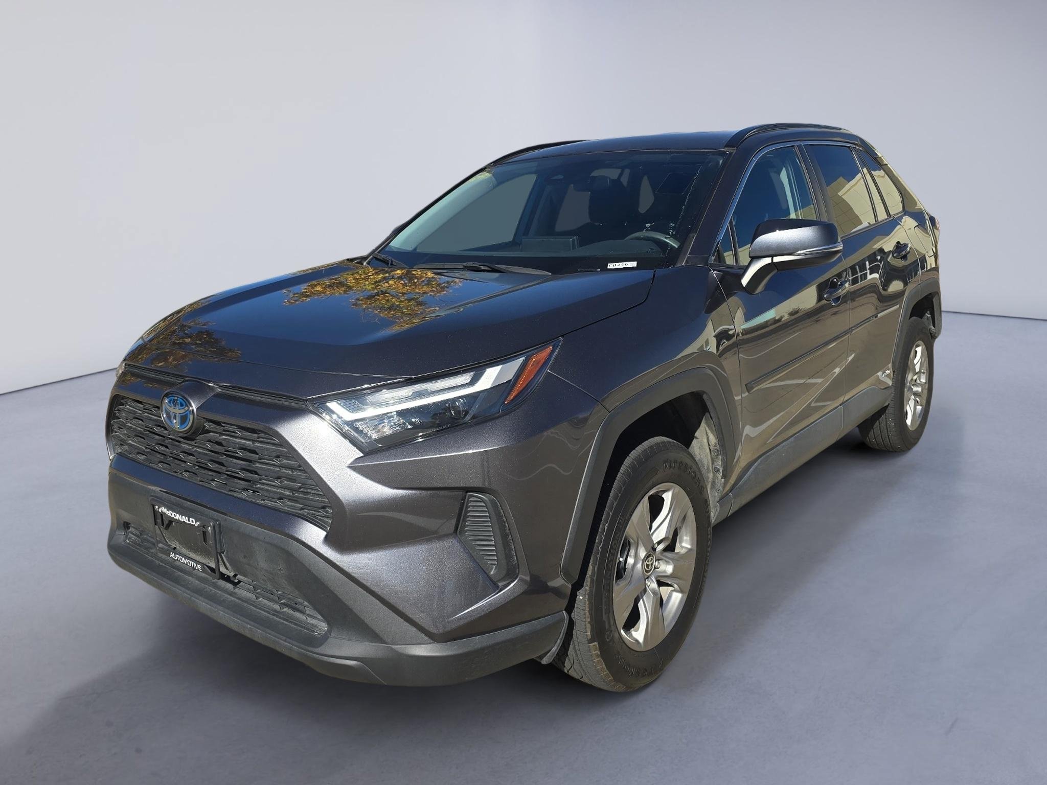 Used 2024 Toyota RAV4 LE AWD/4WD image 1
