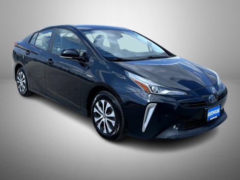 Used 2019 Toyota Prius LE AWD/4WD image 3