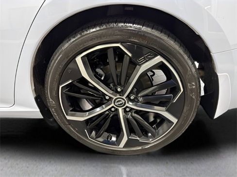 Used 2024 Nissan Altima 2.5 SR w/ SR Premium Package image 35