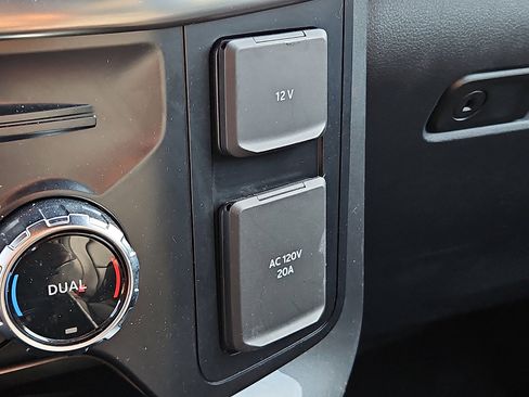Used 2023 Ford F150 Lariat AWD/4WD image 25