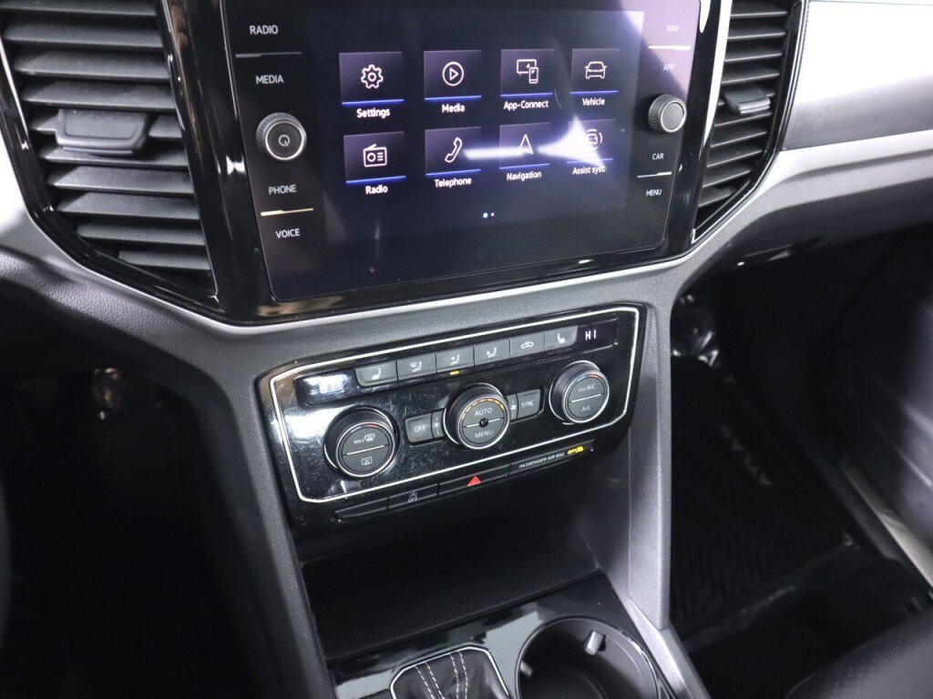 Used 2021 Volkswagen Atlas Cross Sport SEL AWD/4WD image 15