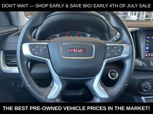 Used 2024 GMC Terrain SLE FWD image 30