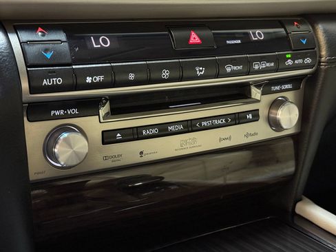 Used 2014 Lexus LS 460 AWD w/ Comfort Package image 33