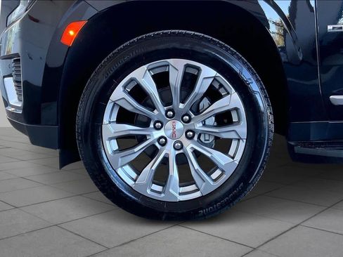 Used 2024 GMC Yukon Denali w/ Max Trailering Package image 11