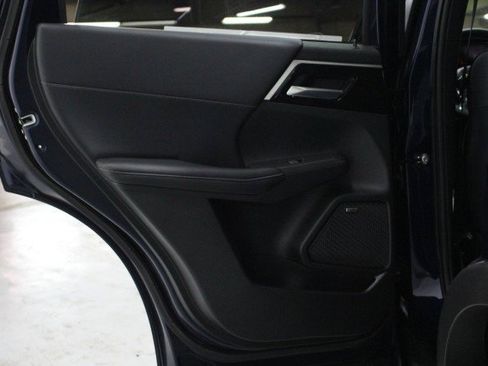 New 2025 Mitsubishi Outlander SE image 26