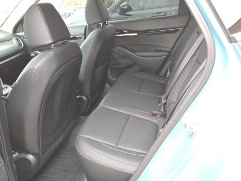 Certified 2024 Kia Seltos SX w/ SX Sunroof Package image 21