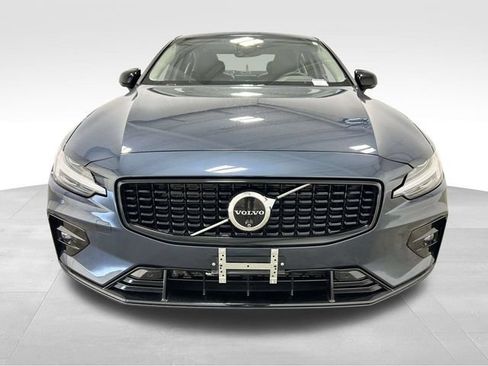 Used 2024 Volvo S60 B5 Plus AWD/4WD image 6