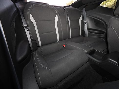 Used 2021 Chevrolet Camaro LT RWD image 15