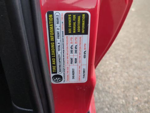 Used 2005 Pontiac GTO image 35