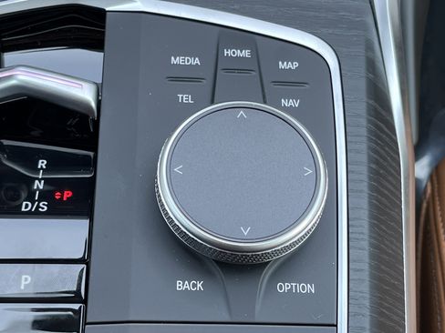 New 2025 BMW 330i Sedan w/ M Sport Package image 8