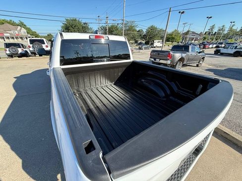 Used 2025 RAM 1500 Laramie w/ Sport Appearance Package AWD/4WD image 8