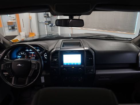 Used 2020 Ford F150 XLT w/ Equipment Group 302A Luxury AWD/4WD image 9