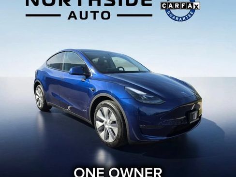 Used 2023 Tesla Model Y Long Range AWD/4WD image 1