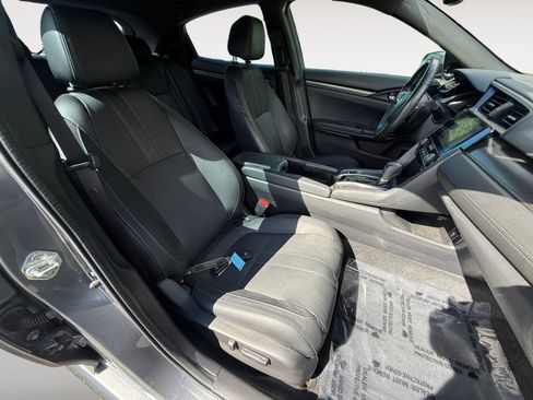Used 2018 Honda Civic Sport Touring image 19