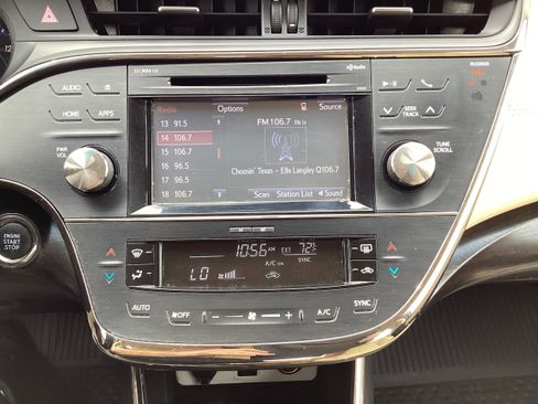 Used 2016 Toyota Avalon XLE FWD image 18