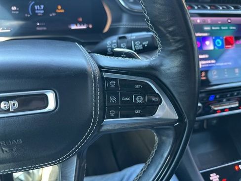 Used 2022 Jeep Grand Cherokee L Overland w/ Advanced Protech Group III image 27