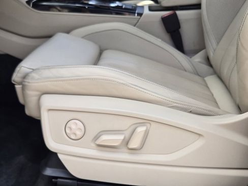 Certified 2023 Audi Q5 e Prestige w/ Prestige Package image 32