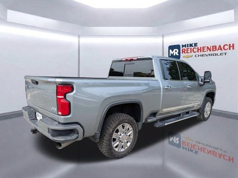 Used 2026 Chevrolet Silverado 2500 High Country w/ Technology Package AWD/4WD image 4