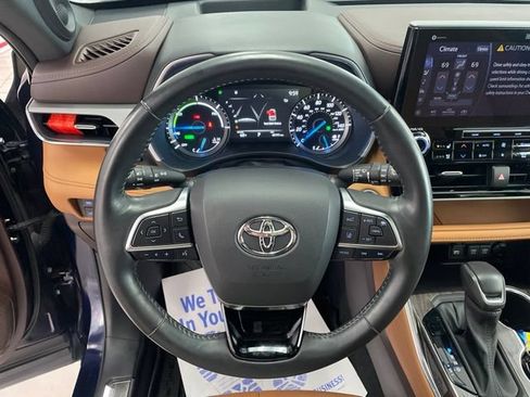 Used 2021 Toyota Highlander Platinum AWD/4WD image 27