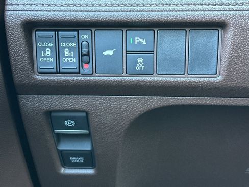 New 2026 Honda Odyssey Touring image 33