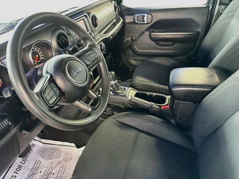 Used 2021 Jeep Wrangler Unlimited Sport AWD/4WD image 25
