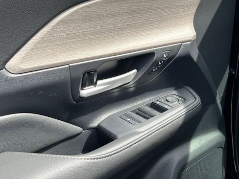 New 2026 Toyota Grand Highlander Platinum image 10