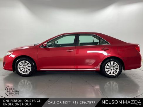 Used 2012 Toyota Camry LE image 9