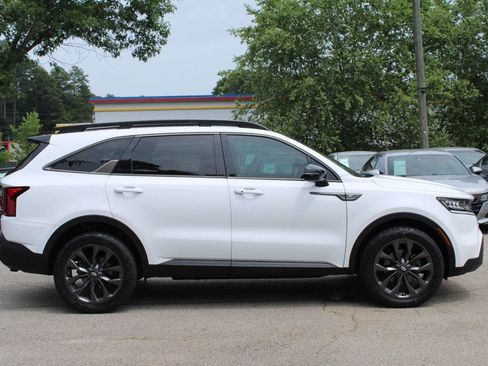 Used 2021 Kia Sorento EX w/ EX AWD X-Line Package image 5